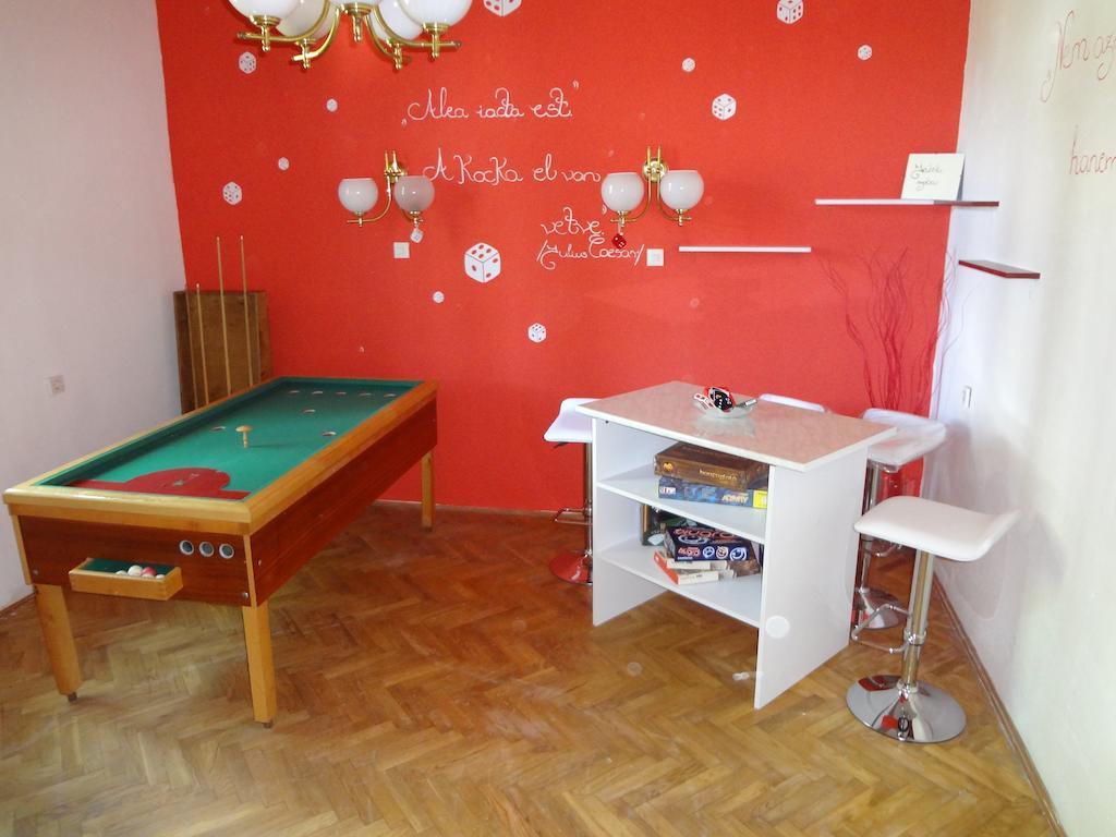 Harmónia Apartmanház Balatonlelle Exterior foto