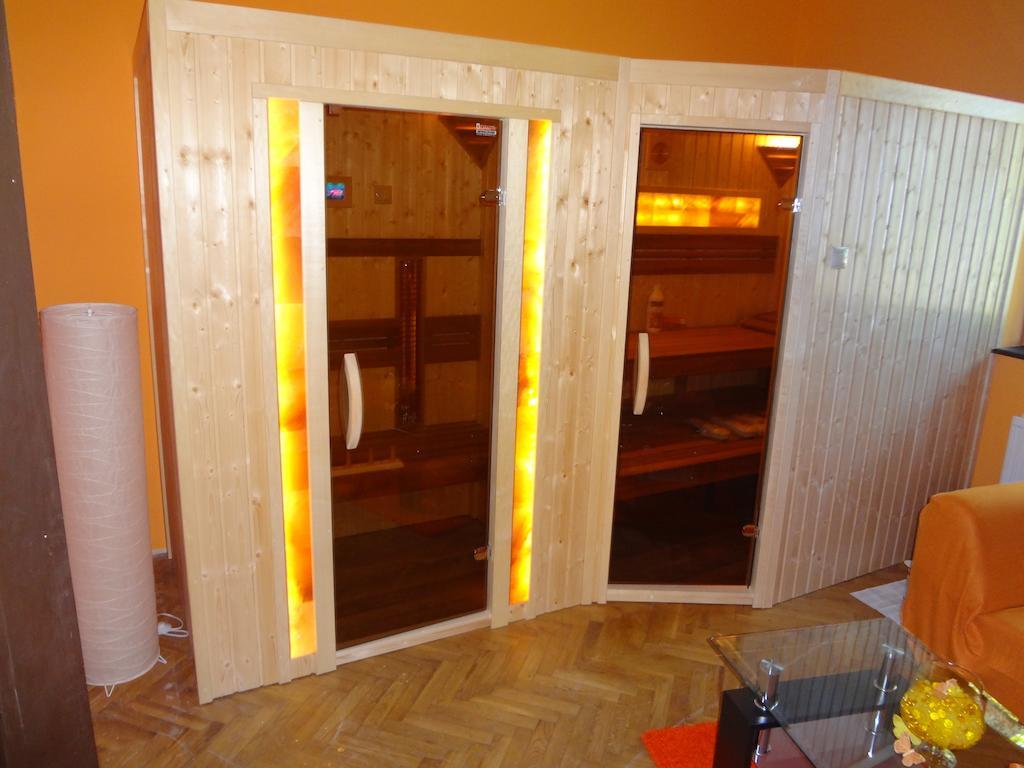 Harmónia Apartmanház Balatonlelle Exterior foto